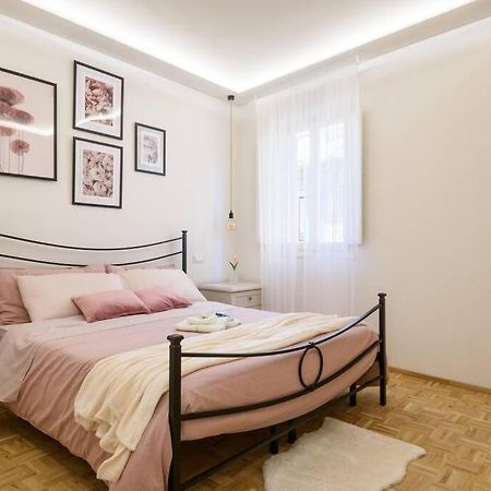 Casa Agata, Accogliente Appartamento Nel Centro Storico Cortona Bagian luar foto